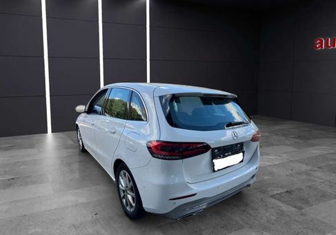 Mercedes-Benz B 200, 2021
