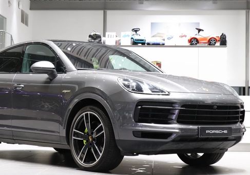 Porsche Cayenne, 2021