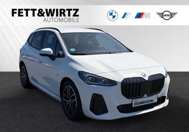 BMW 220, 2025