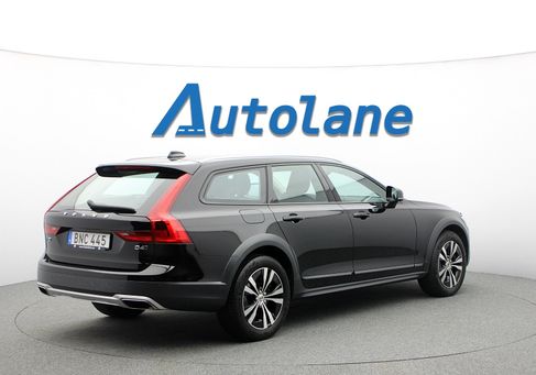 Volvo V90 Cross Country, 2019