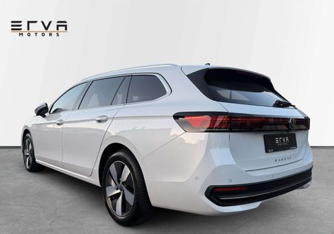 Volkswagen Passat Variant, 2024 3