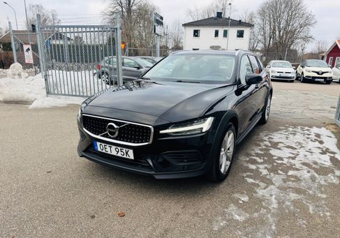 Volvo V60 Cross Country, 2022