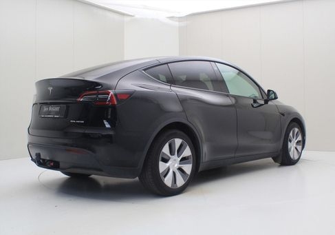 Tesla Model Y, 2023 2