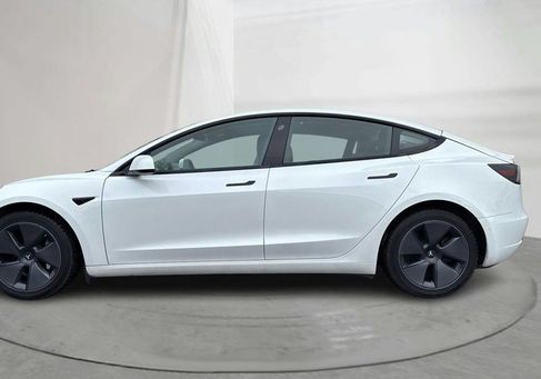 Tesla Model 3, 2021