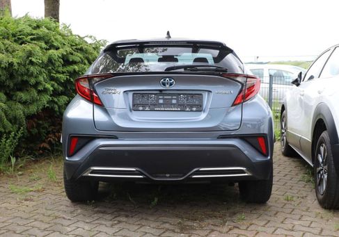 Toyota C-HR, 2022 3