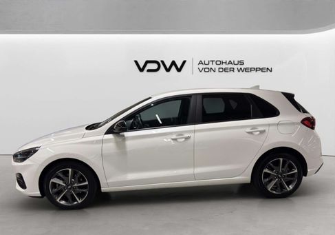 Hyundai i30, 2023 3