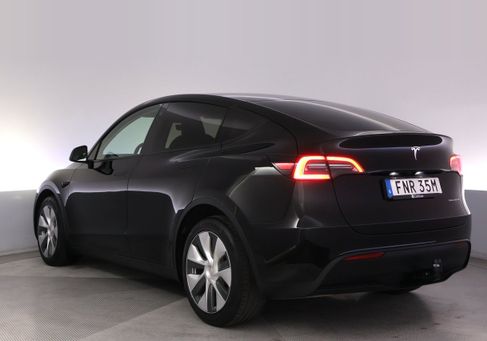 Tesla Model Y, 2023 3