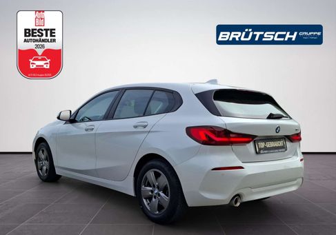 BMW 118, 2021