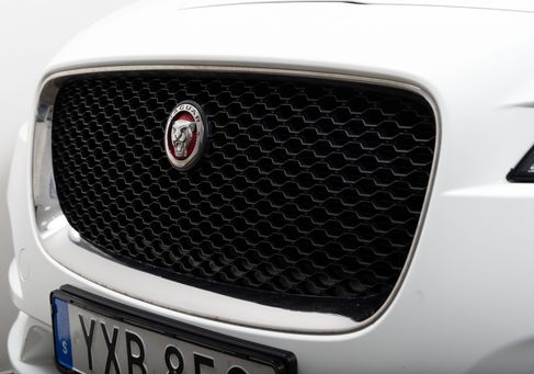 Jaguar F-Pace, 2018
