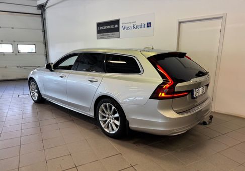 Volvo V90, 2021