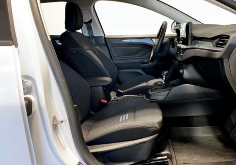 Ford Focus, 2023 3