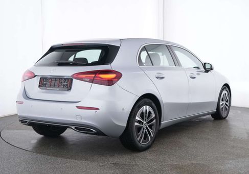 Mercedes-Benz A 180, 2025