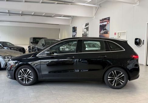 Mercedes-Benz B 200, 2024