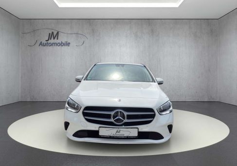 Mercedes-Benz B 160, 2022