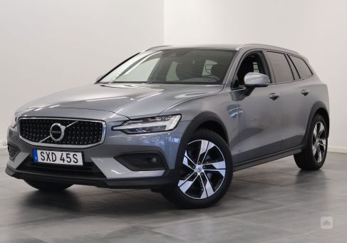 Volvo V60 Cross Country, 2021