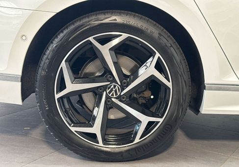 Volkswagen Passat Variant, 2023 3