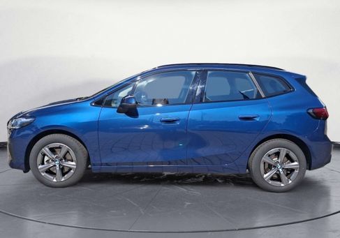BMW 220, 2025 3