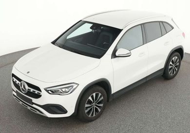 Mercedes-Benz GLA 200, 2021