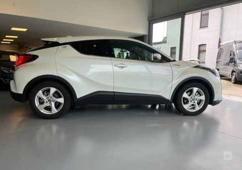 Toyota C-HR, 2021