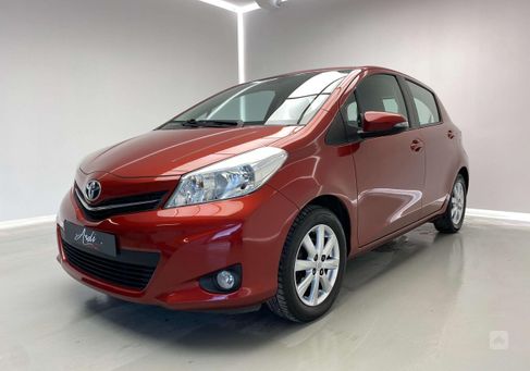 Toyota Yaris, 2013