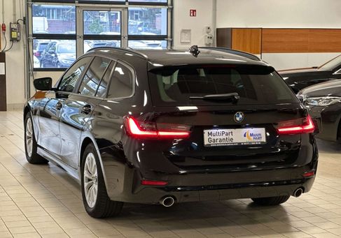 BMW 318, 2022