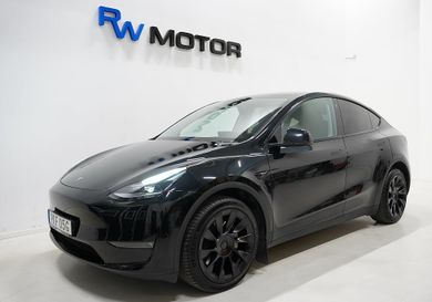 Tesla Model Y, 2022