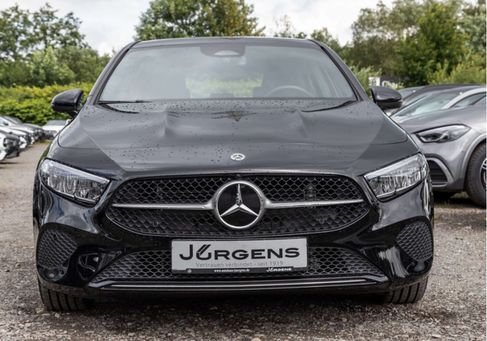 Mercedes-Benz A 180, 2025