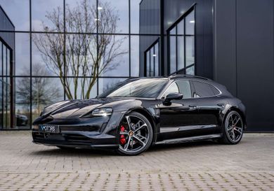 Porsche Taycan, 2022