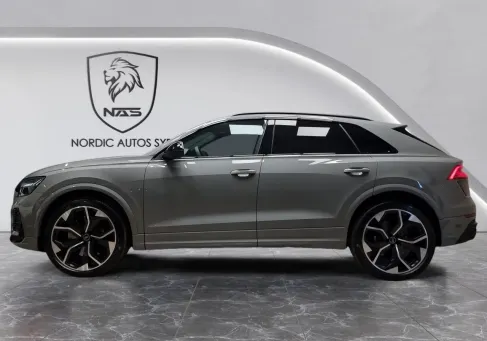 Audi Q8, 2022 2
