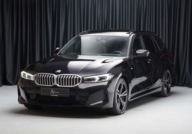 BMW 330, 2022