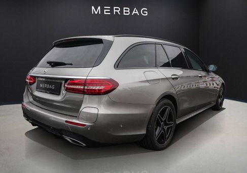 Mercedes-Benz E 300, 2021