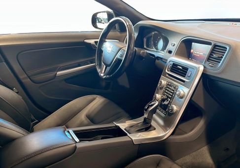 Volvo S60 Cross Country, 2018