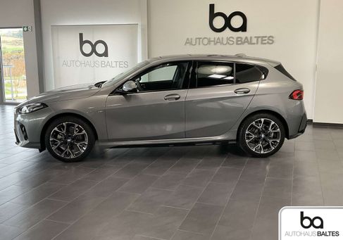BMW 120, 2025
