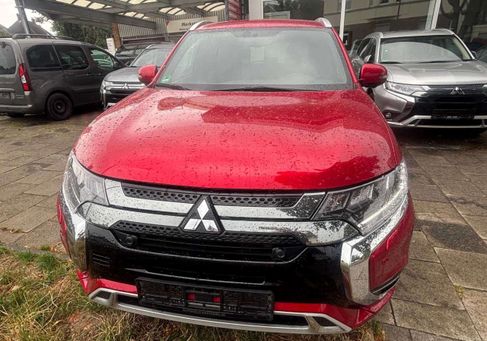 Mitsubishi Outlander, 2020