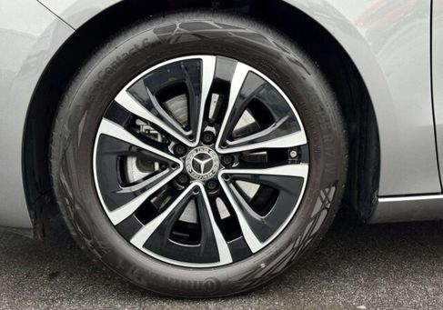 Mercedes-Benz B 180, 2024