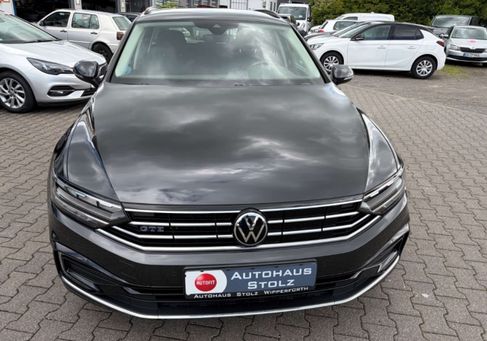 Volkswagen Passat, 2021