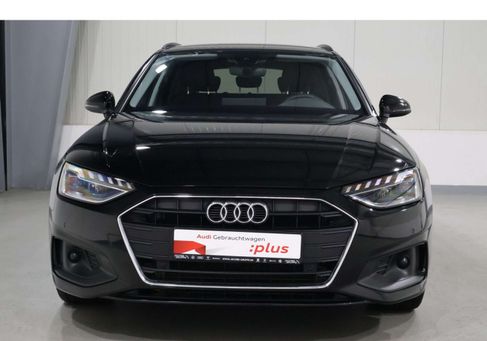 Audi A4, 2023 2