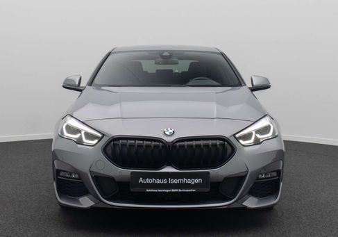 BMW 218, 2022