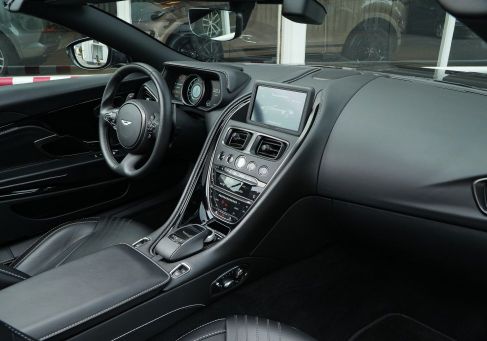 Aston Martin V8 Volante, 2021