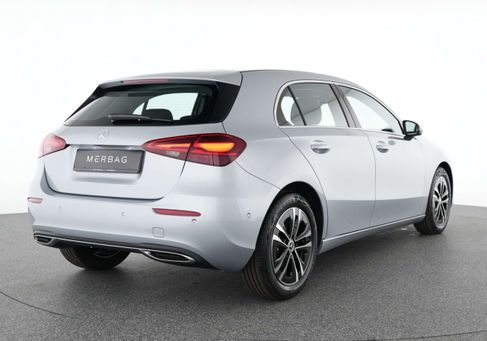 Mercedes-Benz A 180, 2025