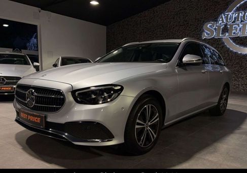 Mercedes-Benz E 220, 2022 3