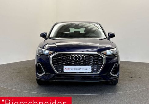 Audi Q3, 2022