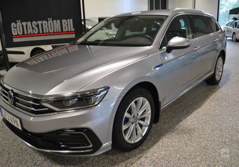 Volkswagen Passat Variant, 2021