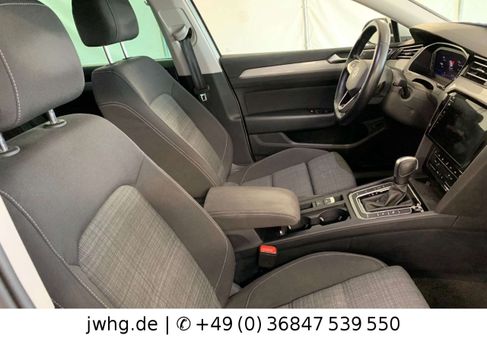 Volkswagen Passat Variant, 2022