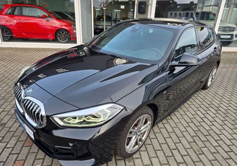 BMW 118, 2019