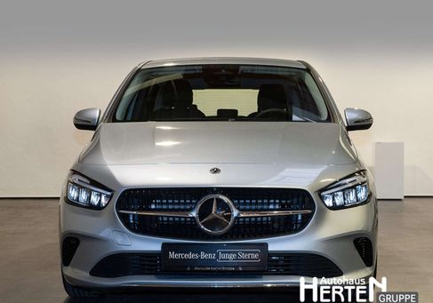 Mercedes-Benz B 200, 2024