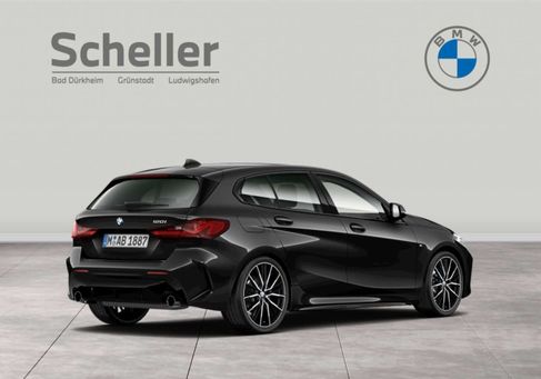 BMW 120, 2023