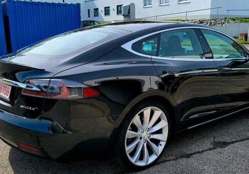 Tesla Model S, 2017