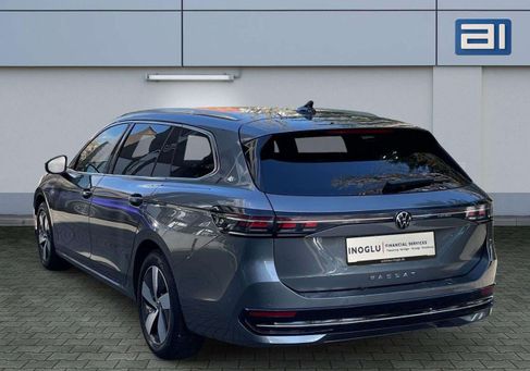 Volkswagen Passat, 2025