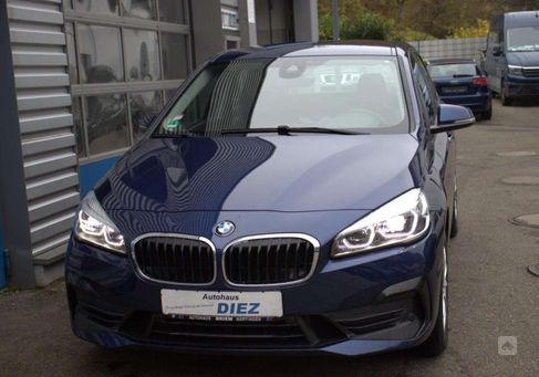 BMW 218, 2018